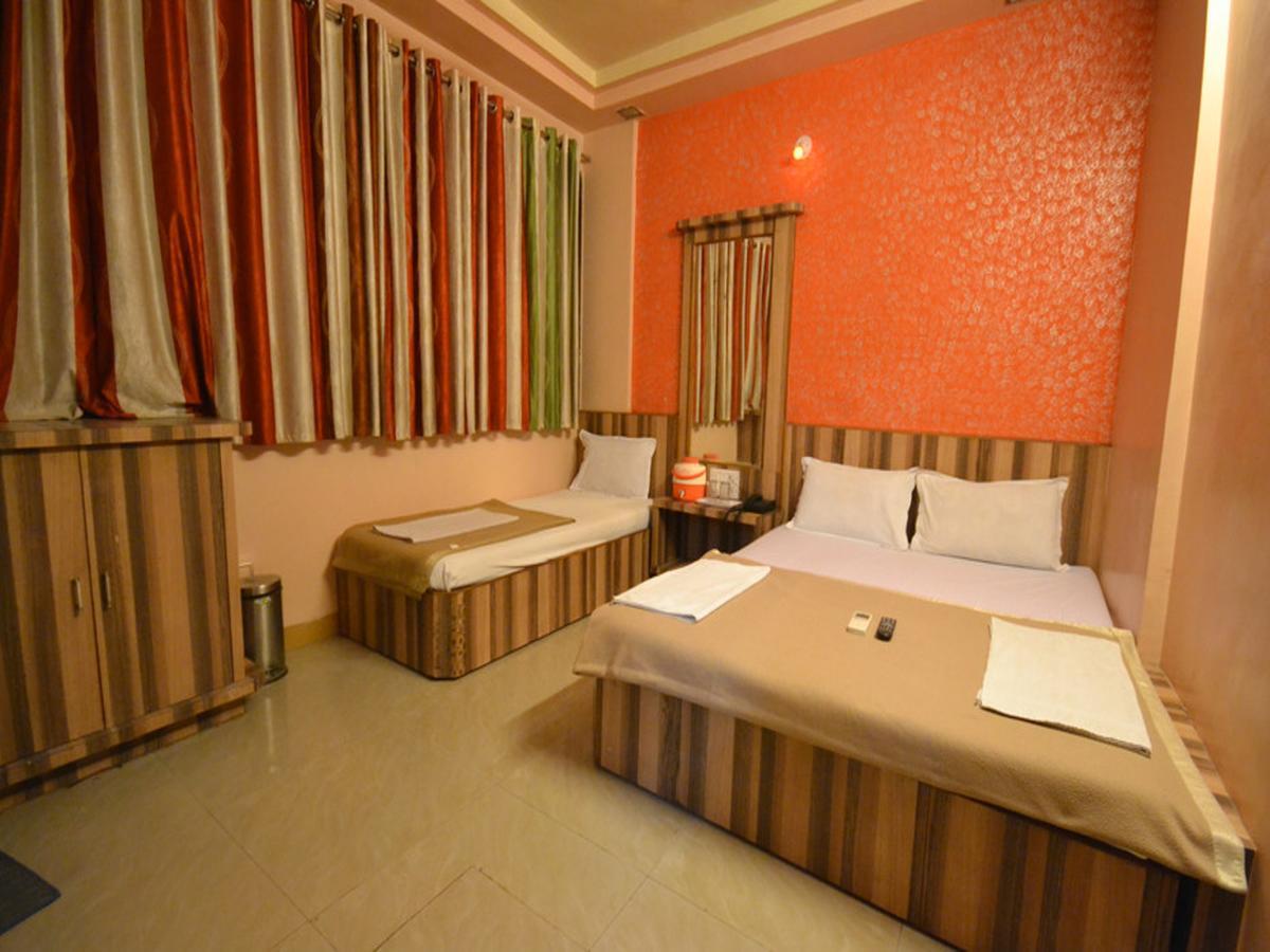 Hotel Sai Hari Prasad Shirdi Zewnętrze zdjęcie
